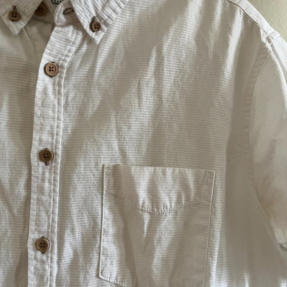 White Seersucker Short-Sleeved Button-Up with Wooden Buttons - Picture 4 of 5